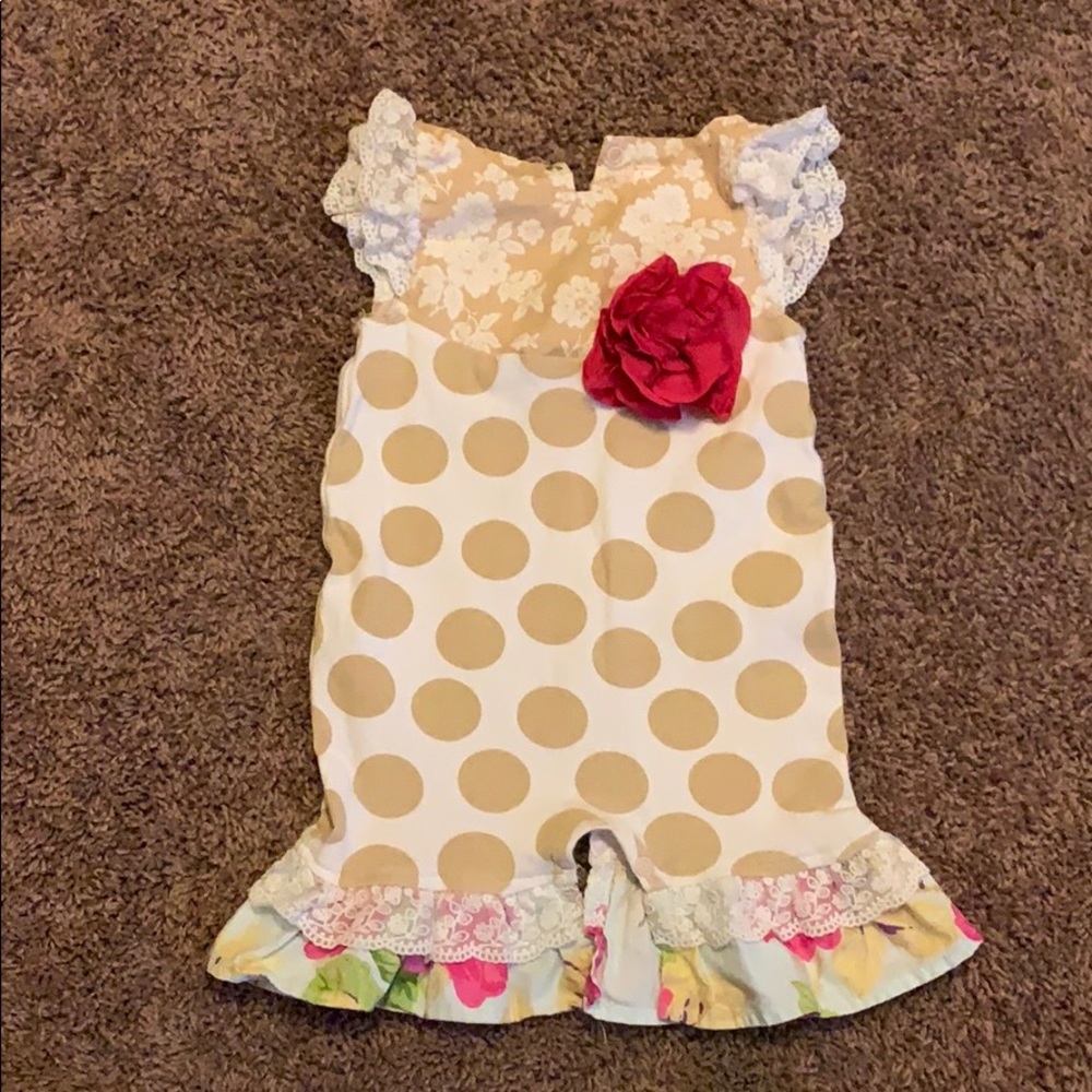 Giggle moon baby Capri romper